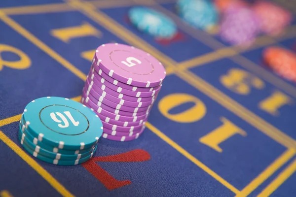 Hacksaw Gaming slot interface showing reels and betting controls